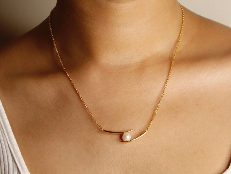 Halo Pearl Necklace