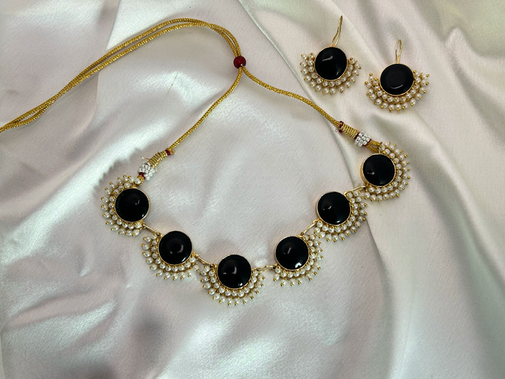 Black Traditional Choker Jewellery Set