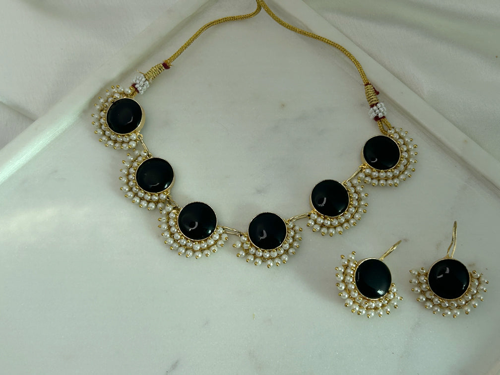 Black Traditional Choker Jewellery Set