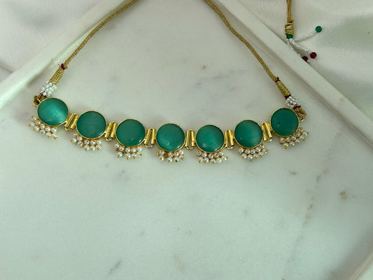 Green Traditional Choker