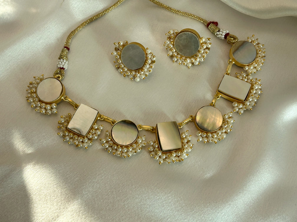 Harsha Mother Of Pearl Necklace Set