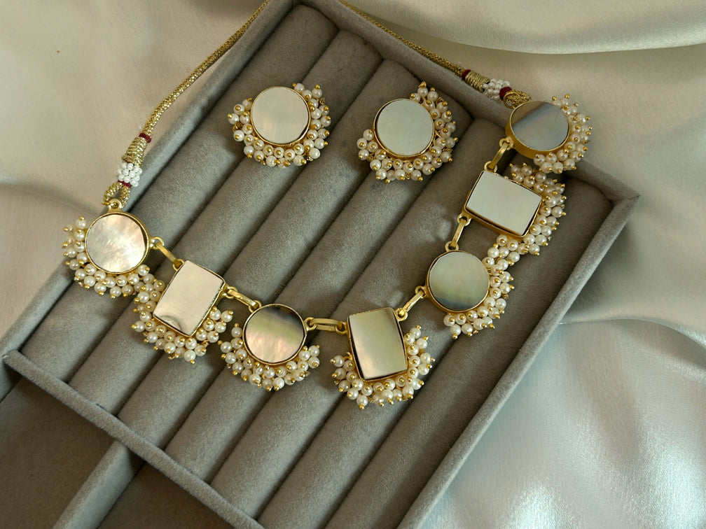 Harsha Mother Of Pearl Necklace Set