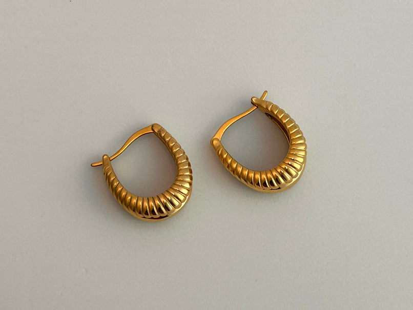 Double Fable Twist hoops