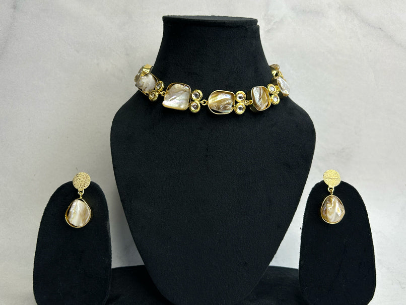 Mother of Pearls and Kundan Statement Necklace Set