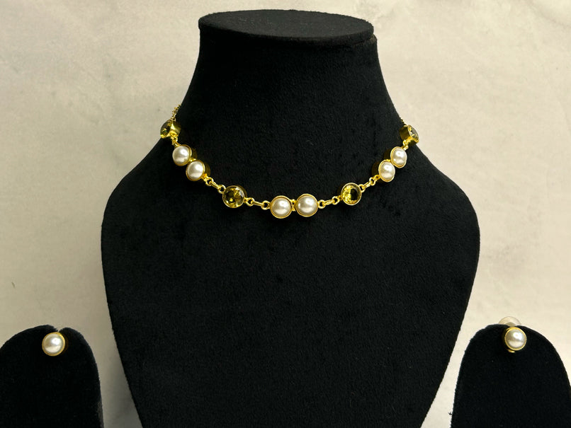 White Pearl Necklace Set