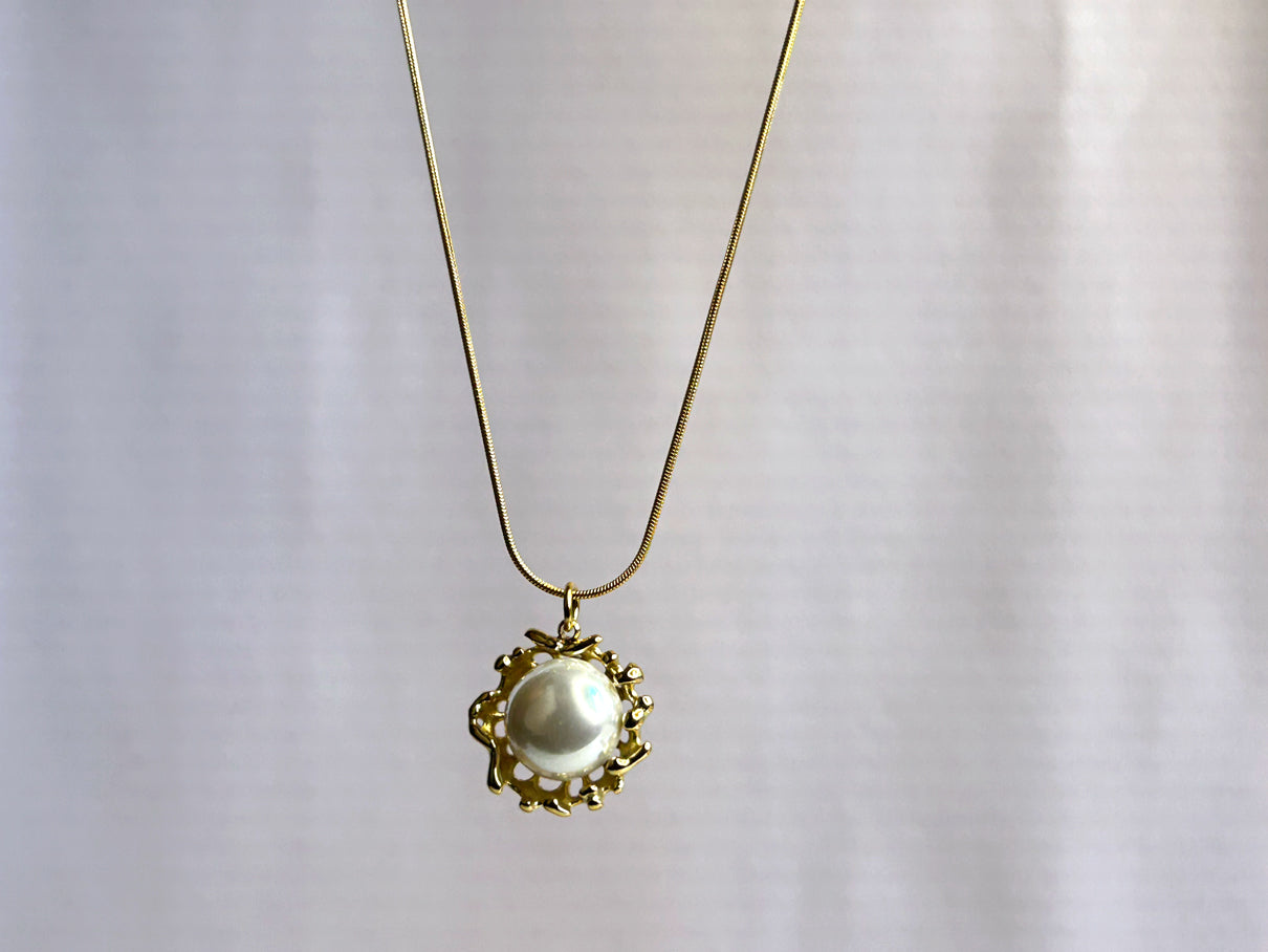 Pearl Splash - 18K Gold Plated Necklace