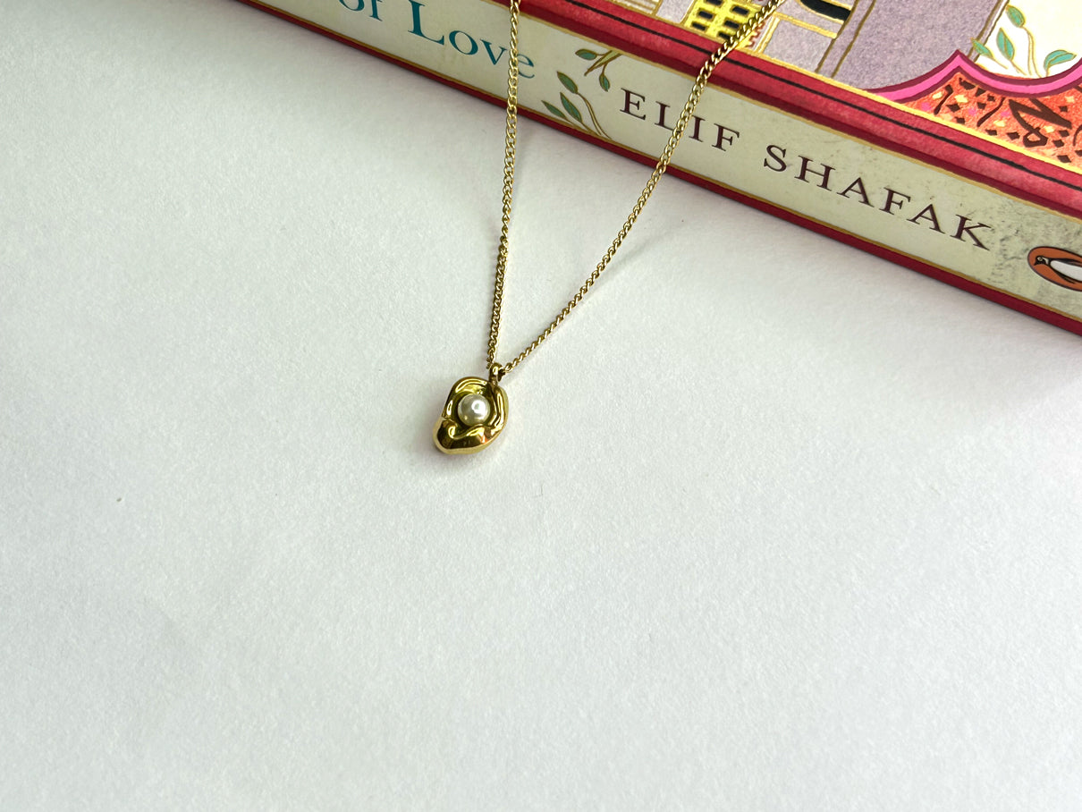 Luxe Orb - 18K Gold Plated Necklace